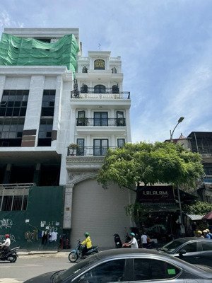 nhà 7 tầng mp thuỵ khuê 143m2, vỉa hè rộng, cách văn cao 50m, view hồ, 2 thoáng, 100m ra hồ tây