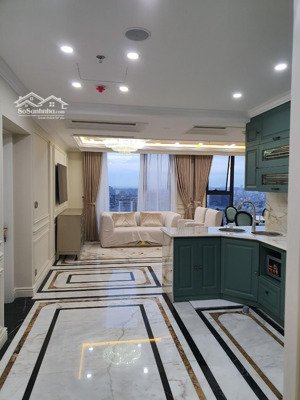 cho thuê căn penthouse siêu đẹp cc king palace nguyễn trãi 300m2, 5pn 100tr full nội thất hiện đại