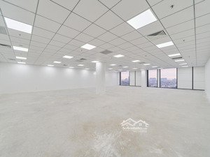 chính chủ còn duy nhất 1 phòng cho thuê 150m2 giá 26tr/tháng tại phố trần thái tông - cầu giấy