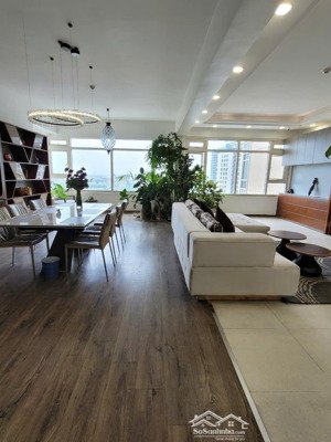 bán penthouse saigon pearl, dt 220m2, tầng cao, view trực diện sông, nội thất cao cấp. 