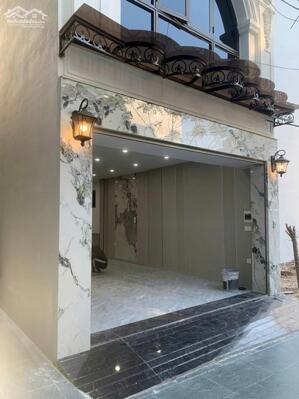 Bán nhà phố Đàm Quang Trung 6 tầng thang máy 13,6 tỷ