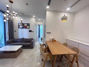 bán căn hộ 2pn 61m2 giá tốt 12 tỷ 5 all in thuế phí vinhomes golden river lh nguyên 