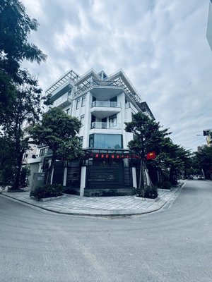 siêu phẩm lô góc trần kim xuyến view vườn hoa hàng hiếm mặt tiền 26m -220m2 giá 104 tỷ