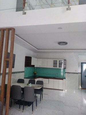 chính chủ bán nhà mới xây - đường 18 linh trung. 68m2 - giá 5,29 tỷ