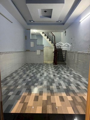 hẻm xe hơi huỳnh văn nghệ sát phạm văn bạch 35mv trệt lầu btct giá 4,39ty