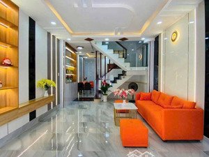 gấp bán nhà hẻm xe hơi p16 phạm văn chiêu 44mv chỉ 5,4tỷ