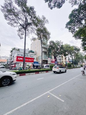 nhà mặt phố tại an dương vương, 10,6 tỷ, 162m2, 8 tầng, q5, hcm