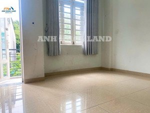 bán gấp nhà 1 trệt 2 lầu hẻm ô tô đường số 9, p. linh tây, tp.thủ đức dt: 4.57x13.7 chỉ 6.1 tỷ