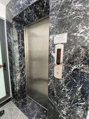 cho thuê phòng cao cấp cmt8, q.3 (giá: 3,5 tr - 5 tr/tháng cô nga chủ nhà)(mtg)