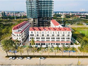 bán liền kề đường 21m 2 mặt tiền, 5 tầng 1 hầm, view bể bơi đẹp, trục thông có thể kinh doanh