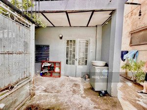 hàng hiếm - ngay sát ngã 4 bảy hiền - nhà 2 tầng - cách mạng tháng tám - dt 5x18m - chỉ 6.95 tỷ