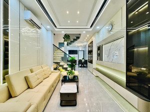nhà đẹp đón tết! phố vip hào nam, mới ở ngay, ngõ thông 40m ra phố, sân xe riêng, dt 41m2 * 5t
