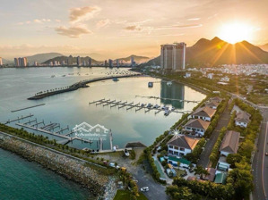 bán lô góc mặt đường tế hanh và xuân thuỷ cách biển chỉ 50m kkhu đô thị vĩnh hoà nha trang