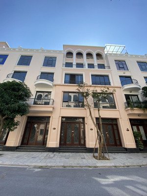 bán gấp liền kề 56m hải âu, vinhomes ocean park 2, giá chỉ 8,15 tỷ! gần đường lớn, vị trí đẹp