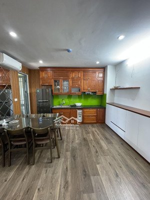 3,8 tỷ căn hộ 2 ngủ -2 wc ở tây tựu ,gần đh công nghiệp .thuộc cc sỹ quan ,bộ quốc phòng .dt 70m