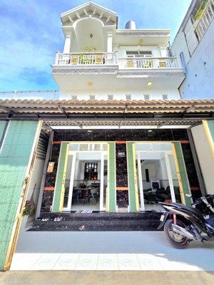 bán nhà đẹp giá tốt hẻm xe hơi giá 4tỷ 680 