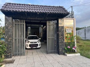 bán nhà chính chủ mặt tiền đường bàu sen xóm đồng, thị trấn gò dầu, tây ninh