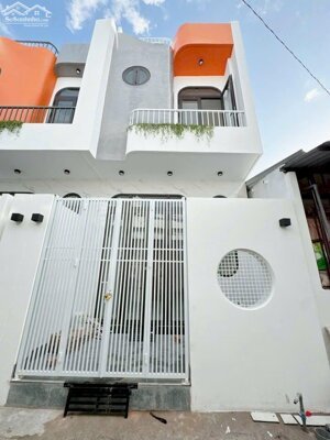 BAN CĂN Nhà Trệt Lầu Hoàn Công ĐANG HOAN THIỆN Full Nội Thất Hẻm 6 Nguyễn Trãi Phường Lê Bình,2.5 tỷ, Gần Chợ Cái Răng