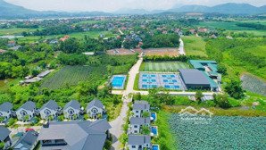 nếu anh chị đang có 600 triệu thì đừng bỏ lỡ lô đất 100m2 sẵn sổ gần vườn vua resort mặt tiền rộng