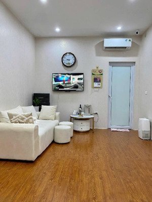 căn tập thể phố lò đúc đẹp - rẻ