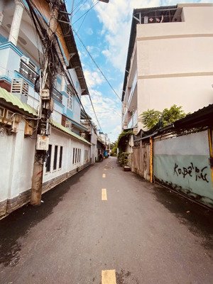 8,9 tỷ - biệt thự đẹp - 119m2 (ngang 7m) đường nguyễn duy trinh - đỗ xuân hợp