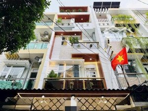 nhà ngộp cần bán đường nguyễn biểu p2 q5. giá 4tỷ560/82,8m2 gần thcs ba đình. đang cho thuê 30tr/th