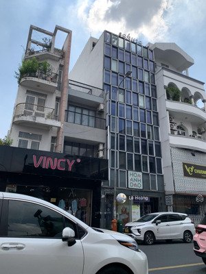 chuyển nhượng mặt tiền trần đình xu, q 1 - 7x23m - ctxd: hầm + 7 tầng - hđt 145tr/tháng - giá 42 tỷ