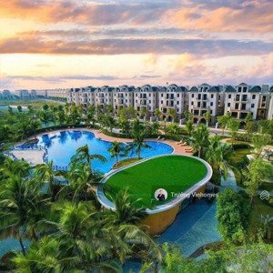 của hiếm cho anh chị thích không gian xanh ngay trước cửa nhà