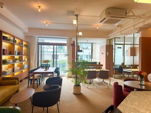 cho thuê văn phòng 4 người làm việc tại midtown phú mỹ hưng