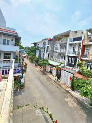 lô góc 2 mặt tiền, ngay hoàng hoa thám, tân bình, 66m2, 3 tầng, chỉ hơn 10tỷ