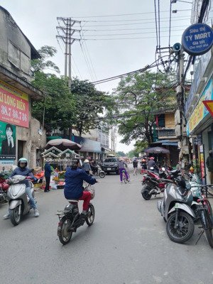 bán đất - kv chợ sủi - gia lâm - mặt đường kd - 3 oto tránh - cách chợ sủi 50m - buôn bán ngày đêm