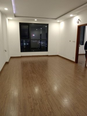 cho thuê cc 3pn, 2wc, 107m2 tại x2 đại kim hoàng mai, 12 triệu vnd