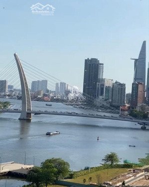 cho thuê gấp 3 pn/ view bắn pháo hoa/ vinhome golden river. 118.5m2 chỉ 50tr