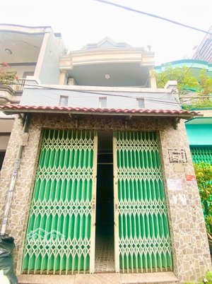 tìm đâu ra - hẻm xe hơi 5m - 2 tầng - xe hơi vào nhà - 4x11.5 - chỉ nhỉnh 5.x tỷ tlcc.