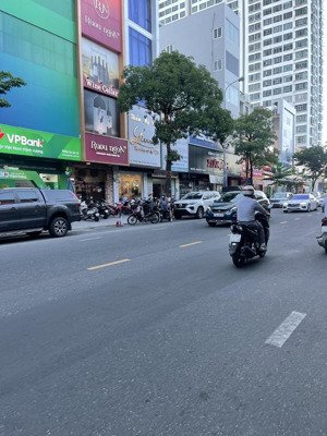 cần bán nhà mặt tiền kinh doanh hàm nghi đà nẵng