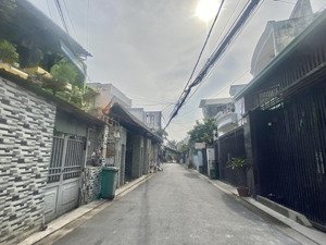 bán nhà 2 tầng hẻm xe hơi thông đường số 6 đối diện đinh thị thi kdt vạn phúc city giá chỉ 5.8 tỷ.