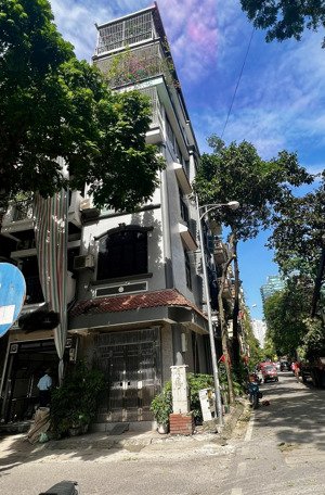 giá đầu tư hoàng sâm, hoàng quốc việt lô góc 3 mặt tiền 40m2, từ tầng 2 đua 48m2