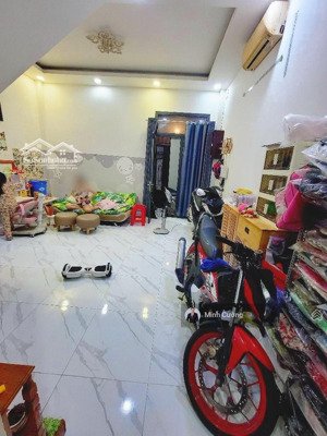 bán nhà đẹp hoàng hoa thám, phú nhuận, 5x11m, 2 tầng btct, hẻm 3.5m sát mt, 0 lộ giới, chỉ 7.8tỷ tl