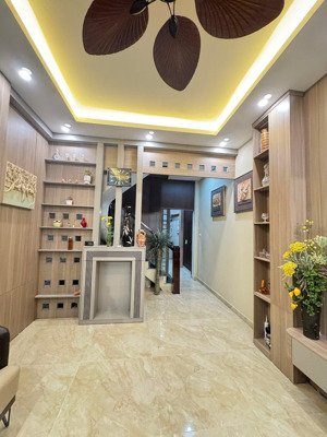 vĩnh phúc - hoàng hoa thám - 45m² 4 tầng full nội thất 2 thoáng | chỉ hơn 8 tỷ