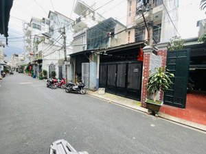 nhà bán 2 mt hxh trước sau thoại ngọc hầu, dt 4.2x21 giá 9 tỷ 2 tl