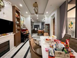 Bán nhà đường Láng Hạ phân lô , vỉa hè , ô tô dừng đỗ ngày đêm – 17.8 tỷ