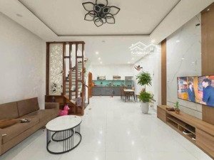 nhà đẹp giá siêu rẻ chỉ 1,250tỷ ở đ. nguyễn trãi, p.dĩ an; thuê tận 8 triệu; cách vincom chỉ 2p.