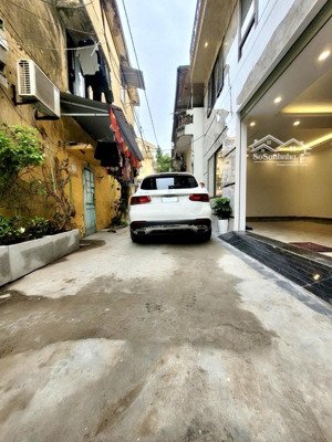 bán nhà thạch bàn- ô tô 7 chỗ ngủ trong nhà- gần trung tâm thương mại aeon..( nói 0 với ảnh ảo)