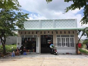 chính chủ thanh lí gấp trọ 300m2 giá 875tr thu nhập 16tr/tháng, sang tên ngay, liền kề kcn sát ql14