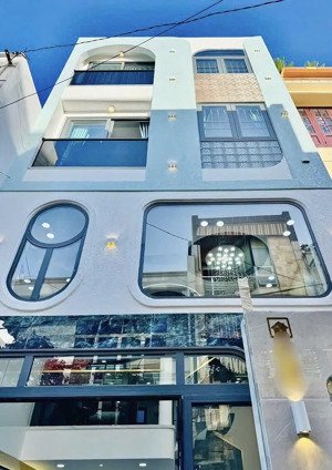 cô hai bán nhà nguyễn thái bình -quận 1. giá 4tỷ020/78,4m2 cho thuê 27triệu.đối diện công an quận 1