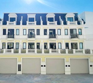 lãi suất tăng - quỹ căn chuyển nhượng giảm giá cực sâu. liền kề 102m mặt sông giảm còn 24 tỷ!