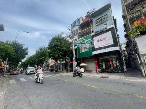 bán gấp mt lê văn sỹ. 4x20m, 76m2. kết cấu có sẵn 6 tầng thang máy. 28,5 tỷ