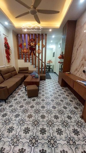 nhà đẹp ngọc thuỵ dân xây chắc chắn