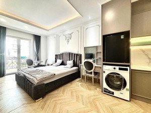 căn hộ tách bếp full nội thất cao cấp có ban công ngay trong khu đô thị vạn phúc city