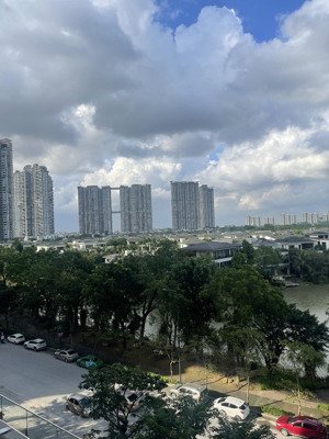 bán căn 2 ngủ skyforest 74m view btđ giá 5.9 tỷ bao phí giá tốt nhất thị trường